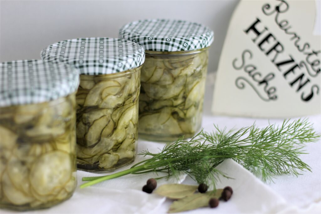Gurken eingemacht