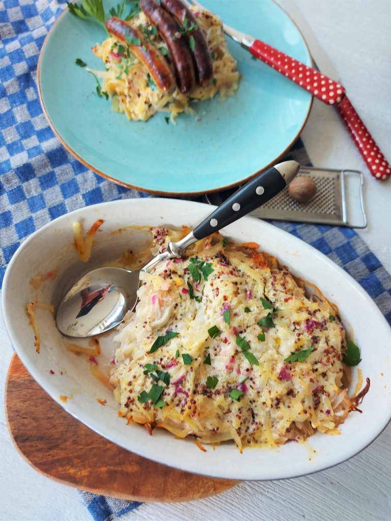Cremiger Sauerkrautauflauf mit Kartoffeln und körnigem Senf