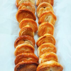 Schweineöhrchen aus Blätterteig