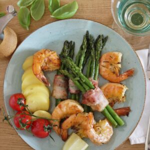 Spargel-Röllchen mit Garnelen