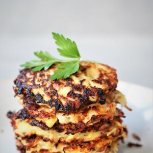 Kartoffelpuffer mit Sauerkraut