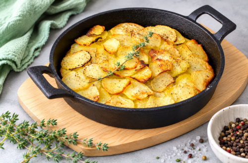Pommes Anna aus festkochenden Kartoffeln und Butte