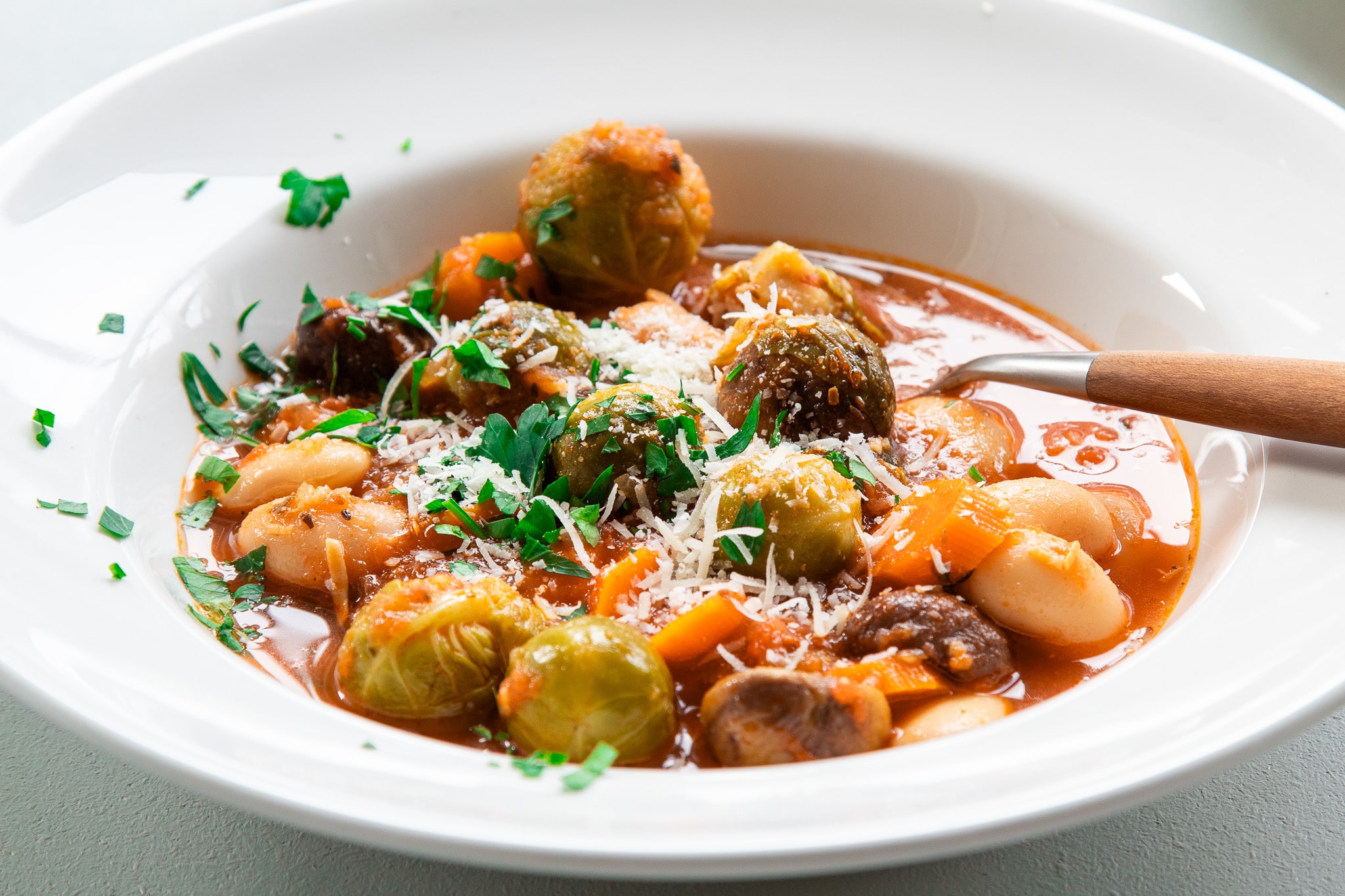 Gemüse Suppe Rezept - Winter Minestrone - Eine Prise Salz