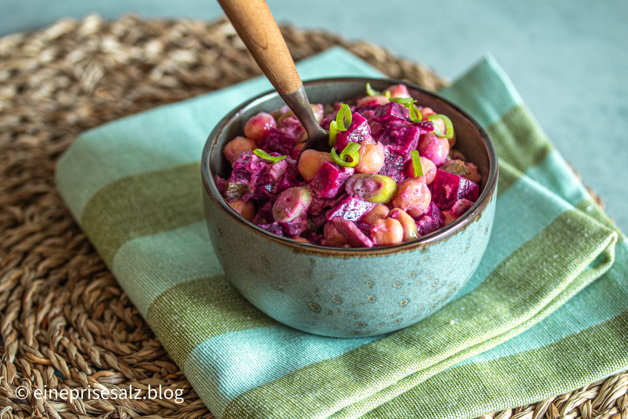 Rote Bete Salat mit Thunfisch - einfach und in 15 Minuten fertig - Eine Prise Salz